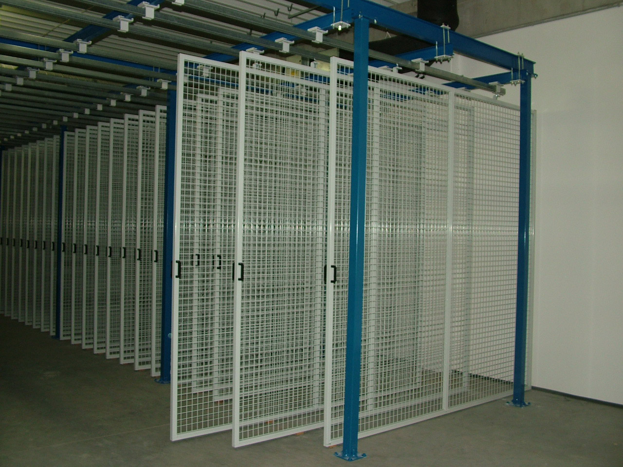 keptarolo-allvany kepek-tarolasa-001